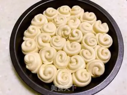 Make Rose bread step 6
