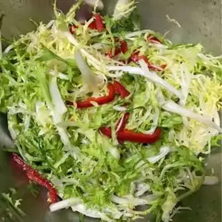 Make Sweet vinegar with a chrysanthemum step 5