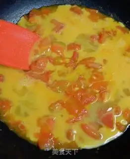 Make Italian roeller tomato fried eggs step 4