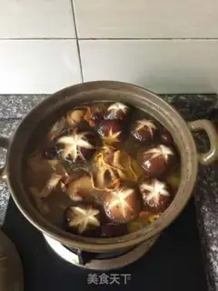 Make Chicken soup with mushrooms step 6