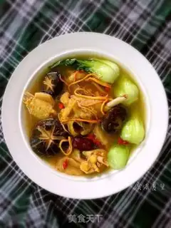 Make Chicken soup with mushrooms step 7