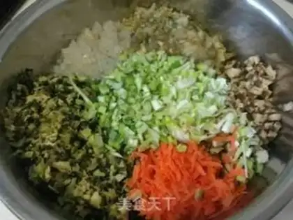 Make Seafood toast step 1