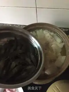 Make Shrimp chopstick soup step 7