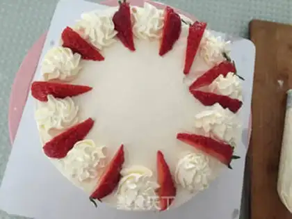 Make Fruit cream cake step 11