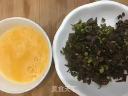Make Fried eggs step 1