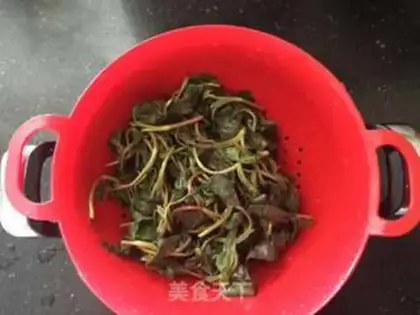 Make Frozen fish and grass step 2