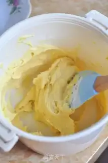 Make Lemon strawberry cake step 6