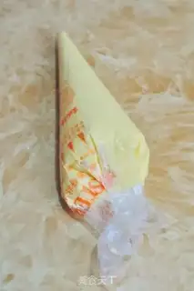 Make Lemon strawberry cake step 7