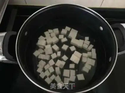 Make Scrambled tofu soup step 3