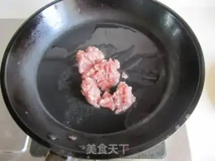 Make Porridge eggs and garlic step 1