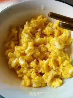 Make A omelet egg box step 1