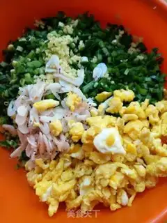Make A omelet egg box step 2