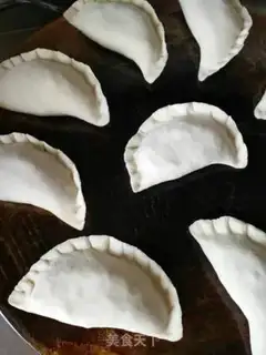 Make A omelet egg box step 5