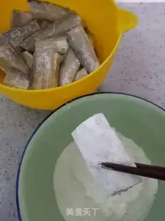 Make Precious salt fried fish step 1