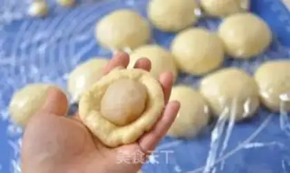 Make Bear bread step 6