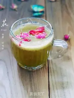 Make Rose Sydney celery juice step 4