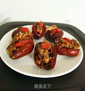 Make Red dates and walnuts step 6