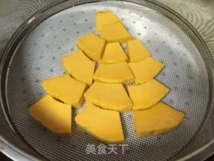 Make Coconut pumpkin pie step 4