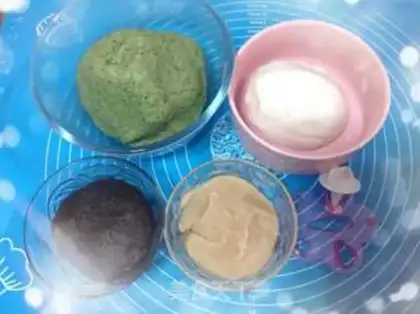Make Lucky Flowers step 16