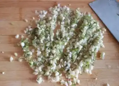 Make Garlic egg boxes step 4