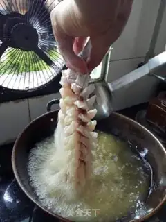 Make Tomato squirrel fish step 8