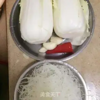 Make Garlic fan dolls step 0