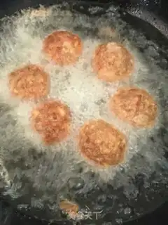 Make The egg of quail burns lion heads step 6