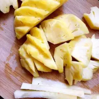 Make Homemade pineapple cans step 0