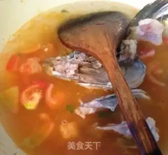 Make Tomato tofu black fish soup step 2
