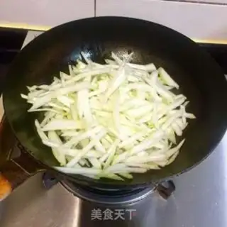 Make Fish-apple saloon soup step 4