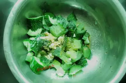 Make Peanut cucumber step 2