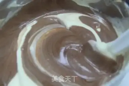Make Coco Twinkie rolls step 7