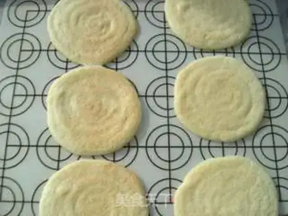 Make Strawberry with yogurt cake step 6