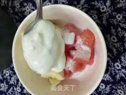 Make Powdered yogurt salad step 2