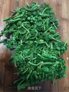 Make Sprouts and eggs step 1