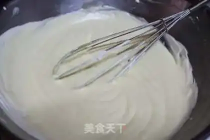 Make A teddy tiramisu cake step 5