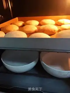 Make A teddy tiramisu cake step 7