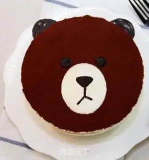 Make A teddy tiramisu cake step 11