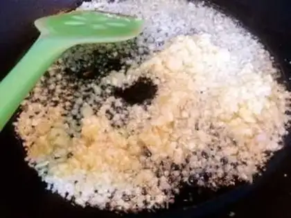 Make Garlic fan oysters step 1