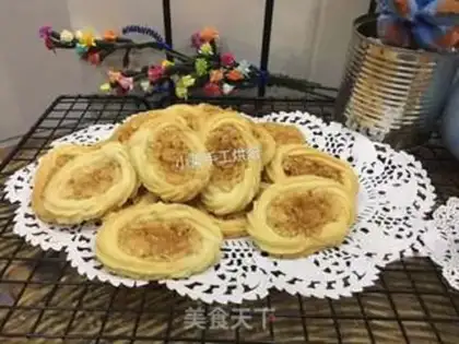 Make Roman shield cookies step 12