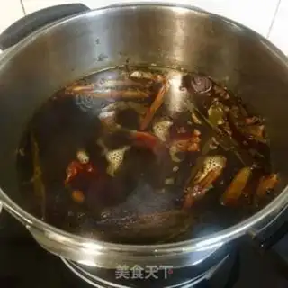 Make A simple version of halose wings step 3