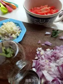 Make Homemade pizza sauce step 1