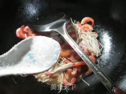 Make Golden mushrooms fried shrimp step 5