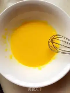 Make Strawberry cake rolls step 1