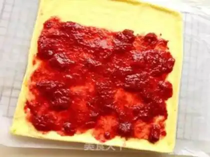 Make Strawberry cake rolls step 16