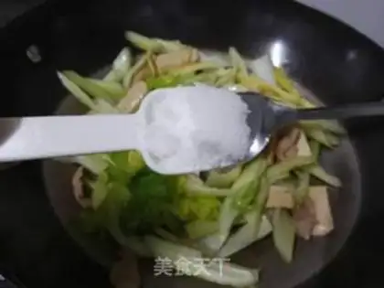 Make Celery tomato dry step 8