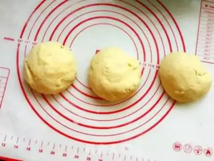 Make Red Bean toast step 5