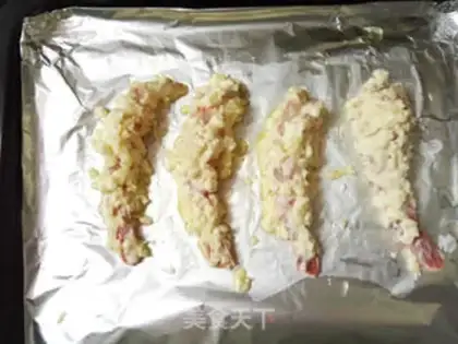 Make A salad sauce with garlic shrimp step 9