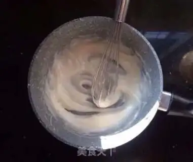 Make The salad sauce pine bun step 2