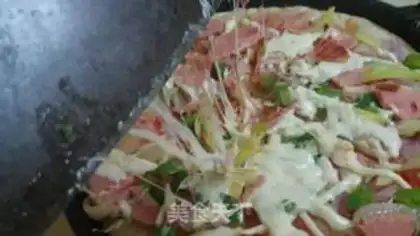 Make Arsenal elbow ham pizza step 8